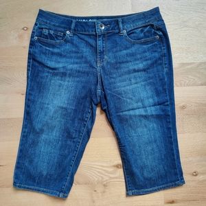 DKNY jean shorts size 10